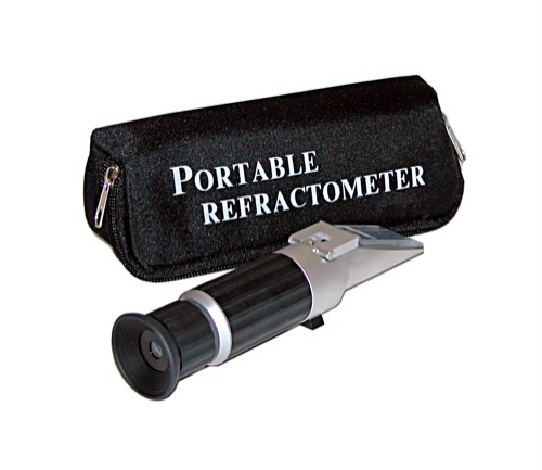 BRIX REFRACTOMETER (0-32%)